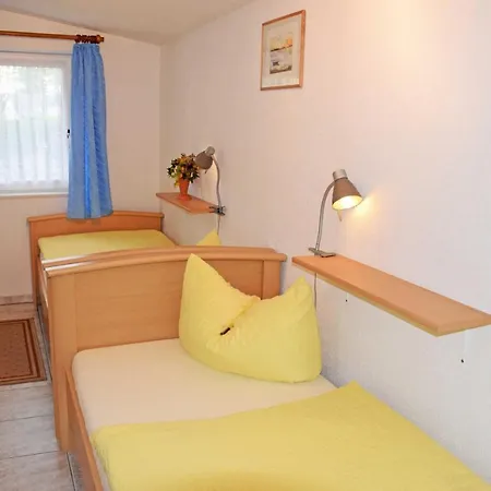 Ferienhaeuser Im Ostseebad Kwatera prywatna Baabe